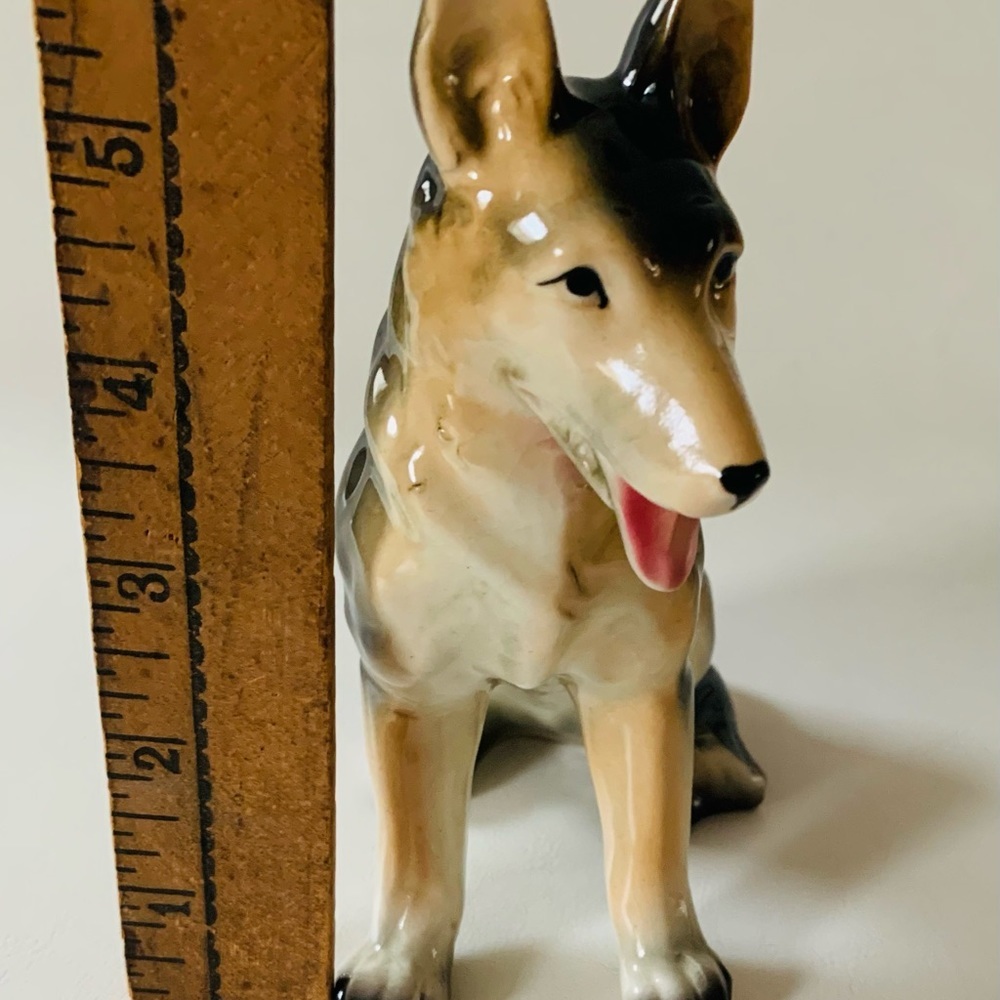 Vintage porcelain dog figurines from Japan - Picture 10 of 12